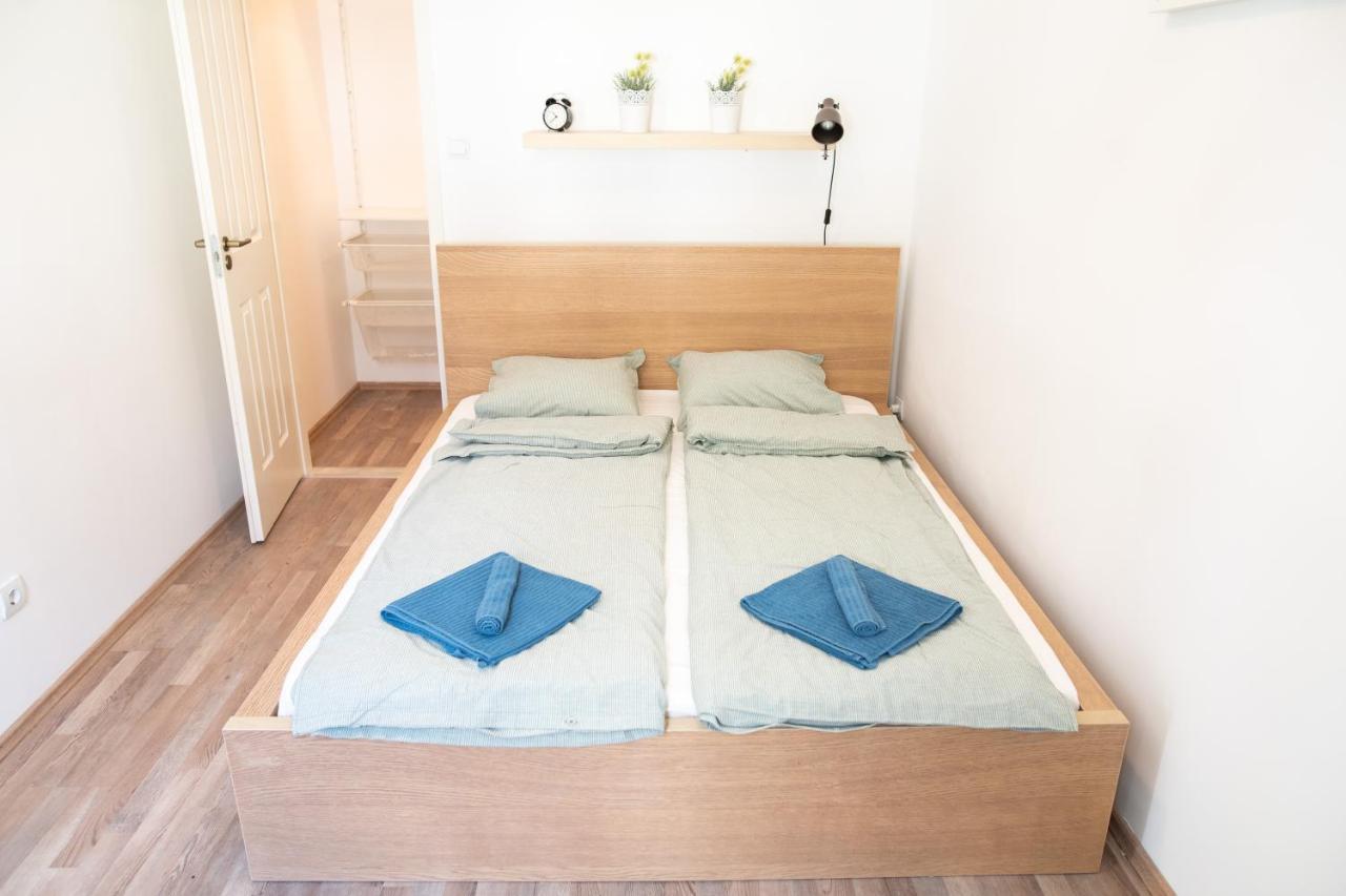N28 Condo Apartment Next To Andrassy. Будапеща Екстериор снимка