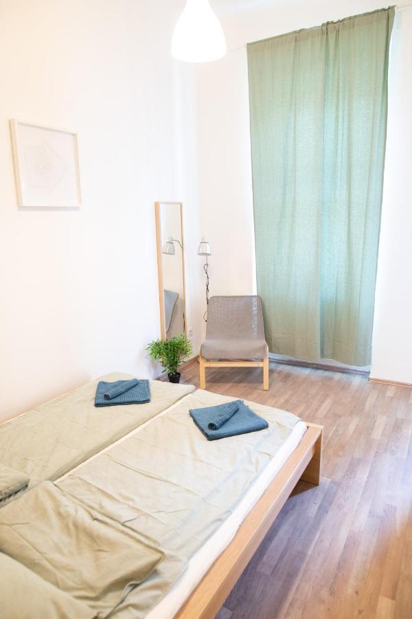 N28 Condo Apartment Next To Andrassy. Будапеща Екстериор снимка